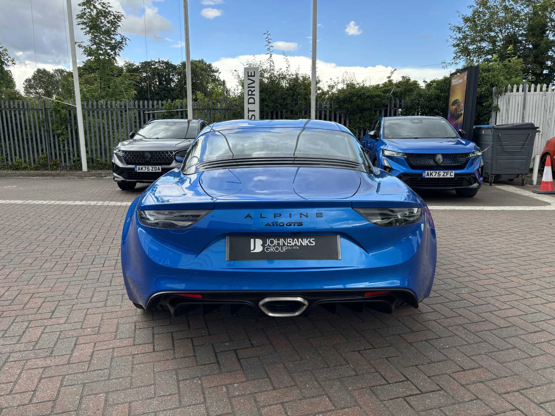 Vehicle image 3