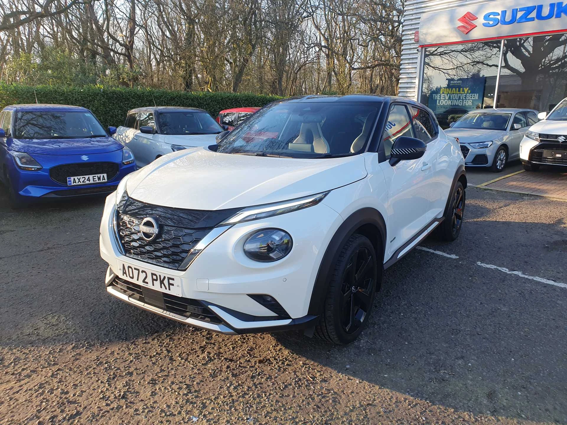 Vehicle image 3