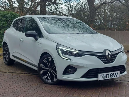 Renault Clio Listing Image