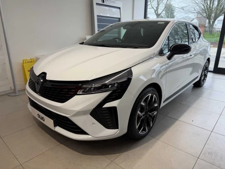 Renault Clio Listing Image