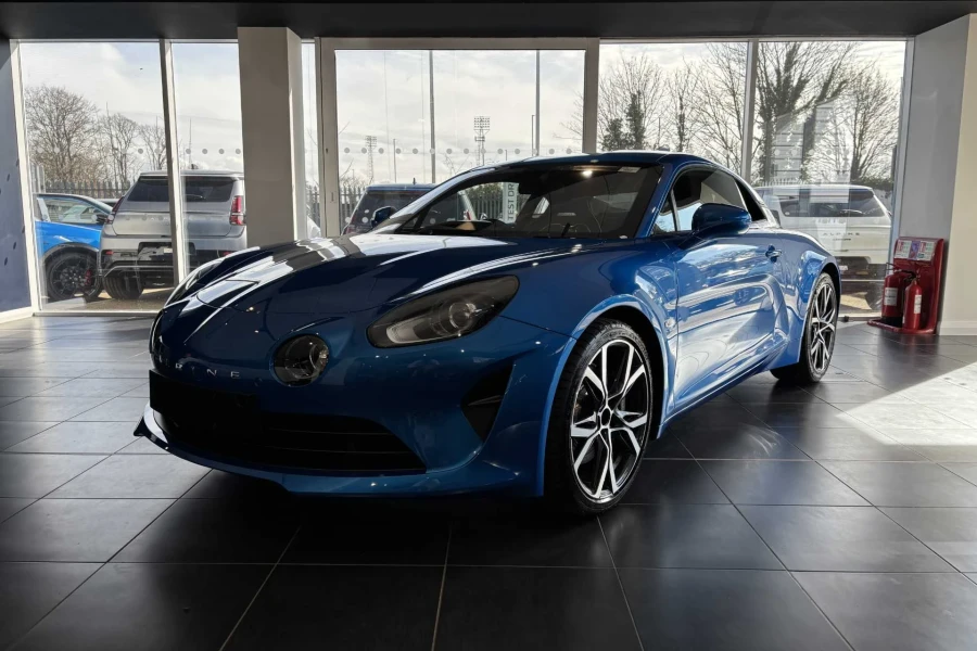 Vehicle Image - 0