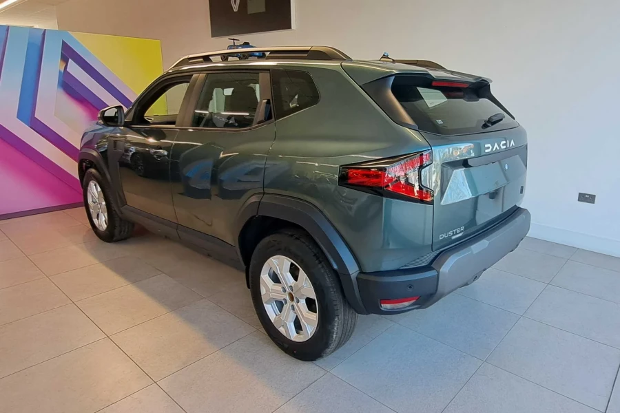 Vehicle Image - 3