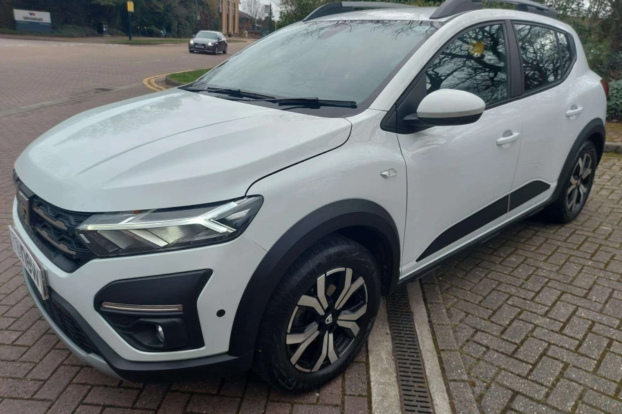 Vehicle Image - 2