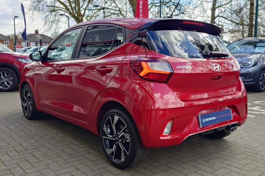 Vehicle Image - 2