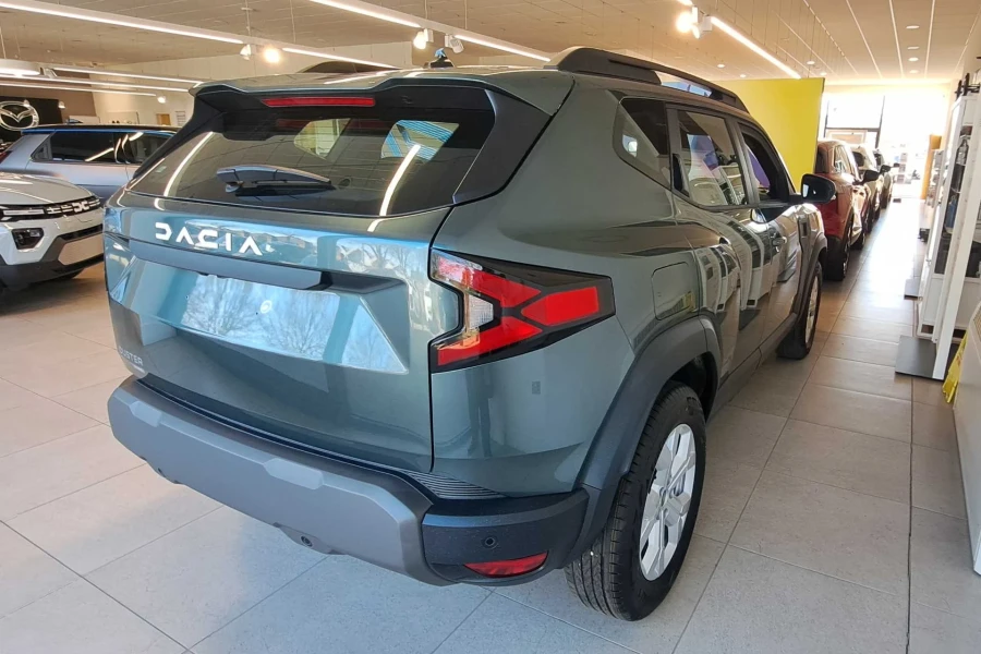 Vehicle Image - 2