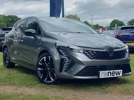 Renault Clio Listing Image