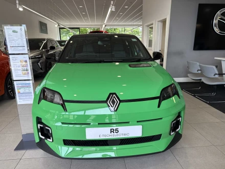 Renault 5 E-Tech electric Listing Image