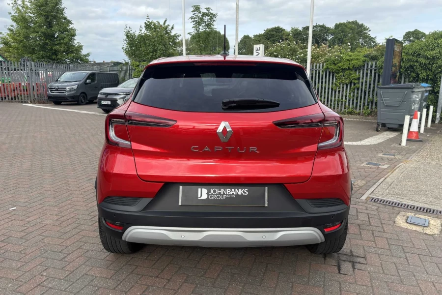 Vehicle Image - 2