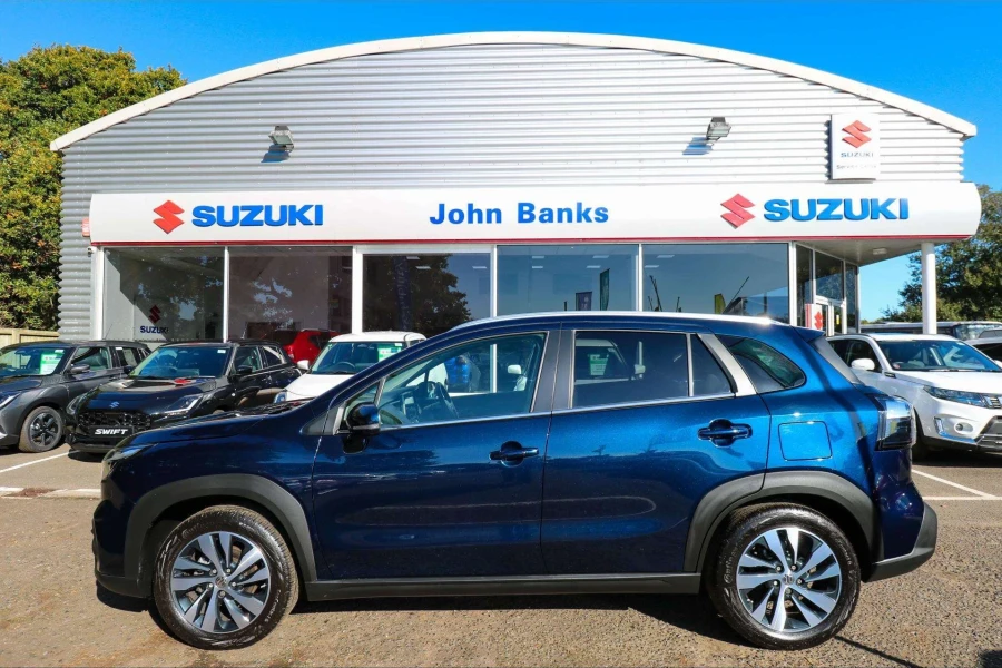 Vehicle Image - 1