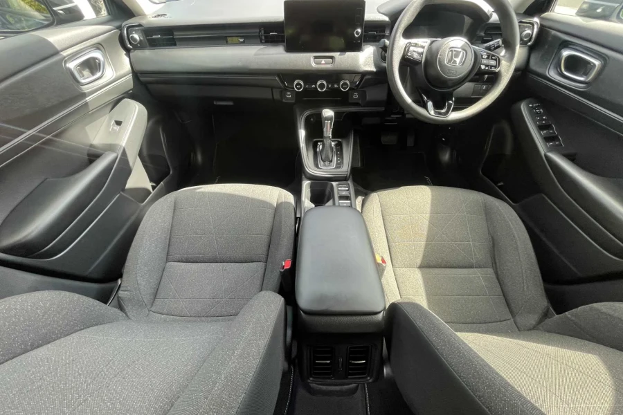 Vehicle Image - 3