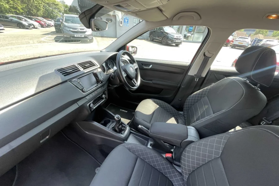 Vehicle Image - 1