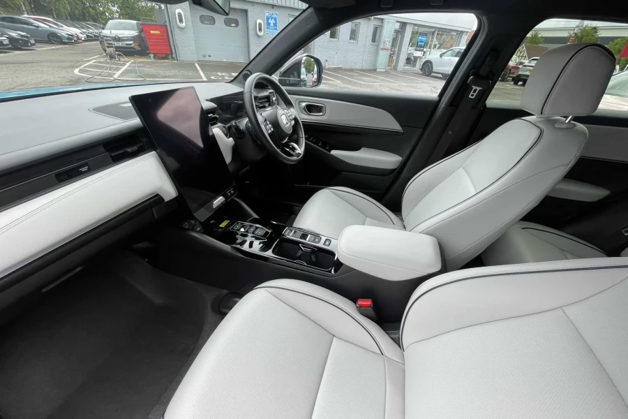 Vehicle Image - 1