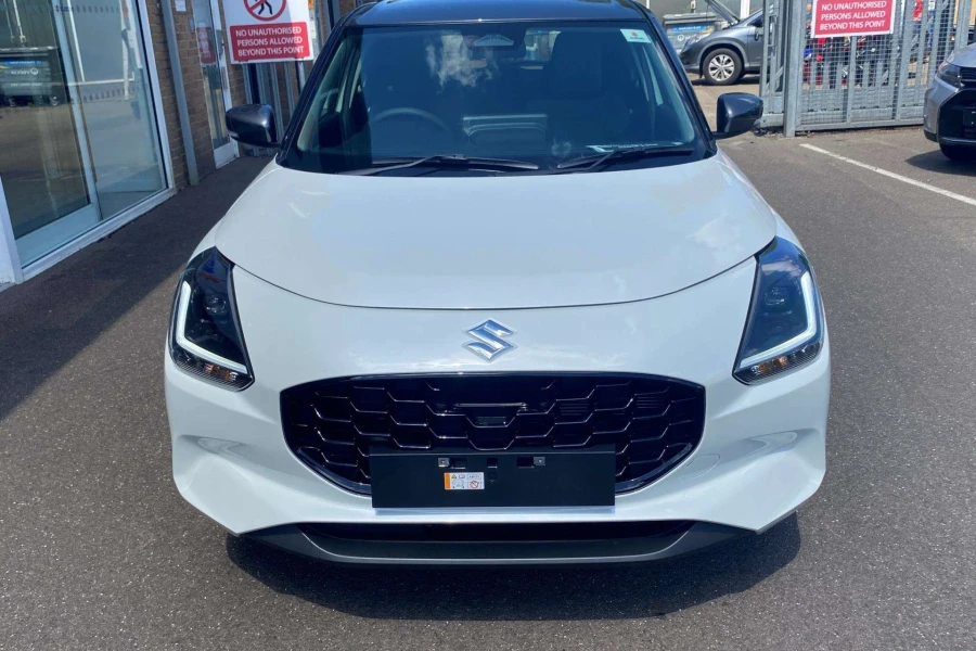 Vehicle Image - 3