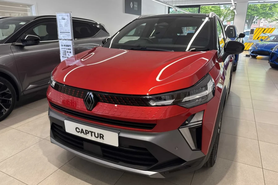 Vehicle Image - 0
