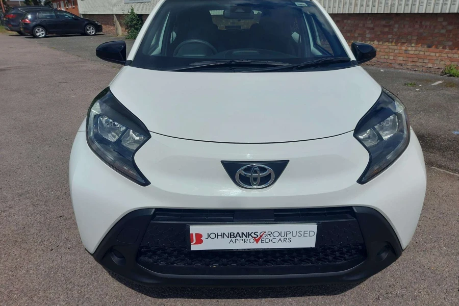 Vehicle Image - 1