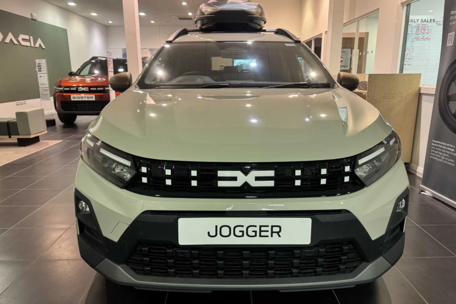 Vehicle Image - 2