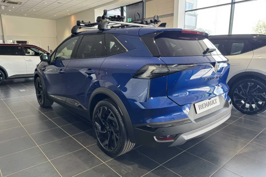 Vehicle Image - 3