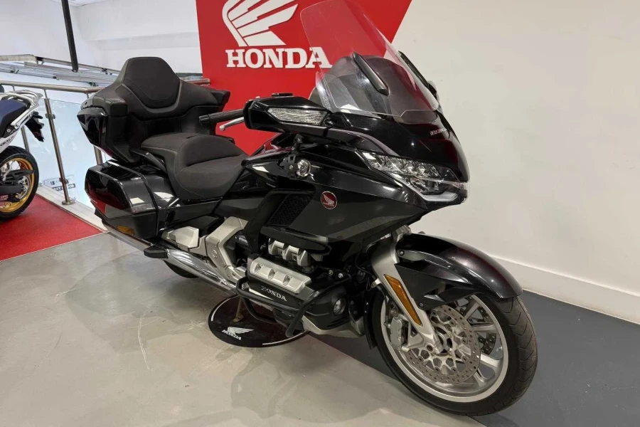 Vehicle Image - 1