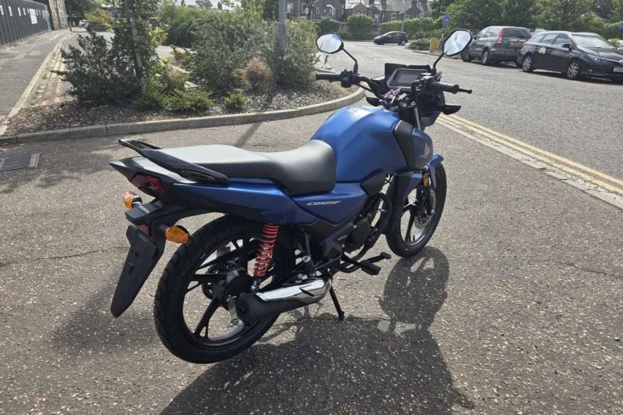 Vehicle Image - 2