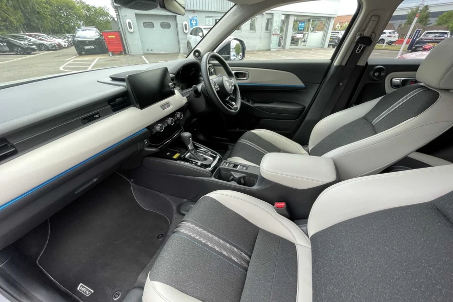 Vehicle Image - 1