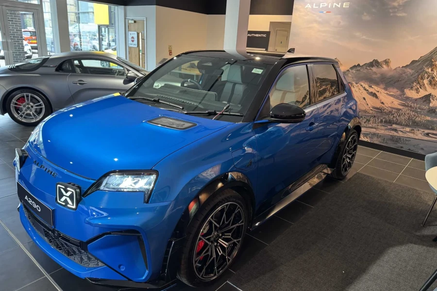 Vehicle Image - 2