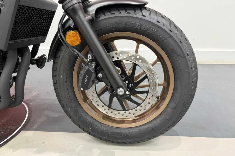 Vehicle Image - 3