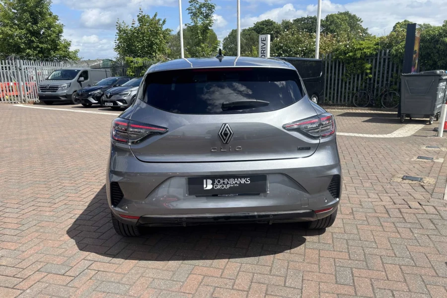 Vehicle Image - 2