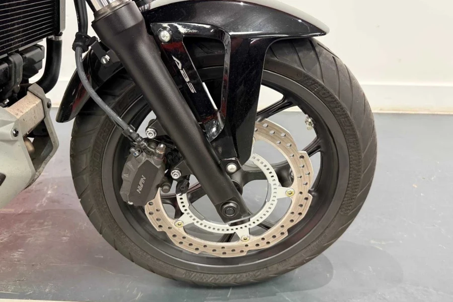 Vehicle Image - 3