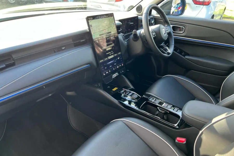 Vehicle Image - 1