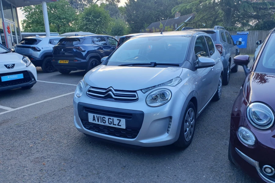 Vehicle Image - 2