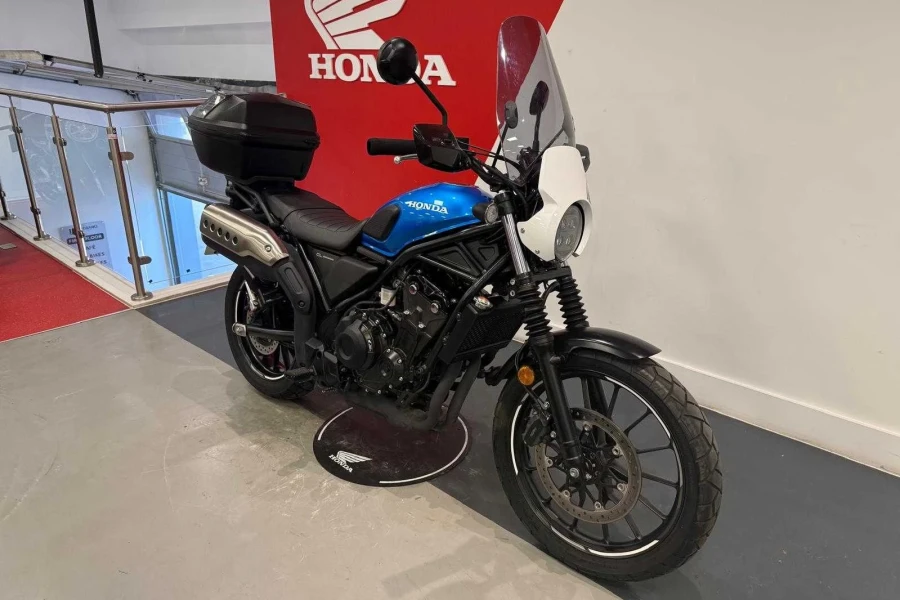 Vehicle Image - 1