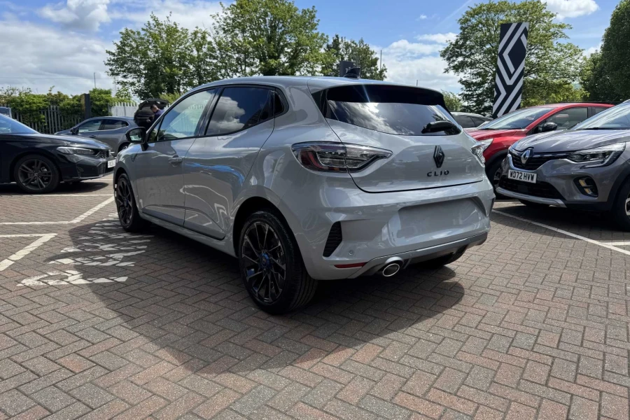 Vehicle Image - 2