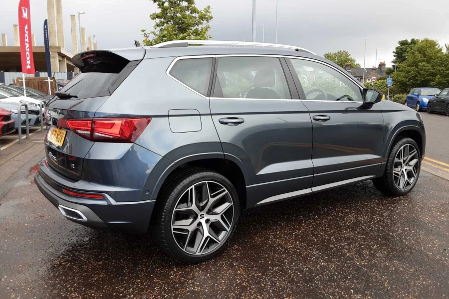 Vehicle Image - 3