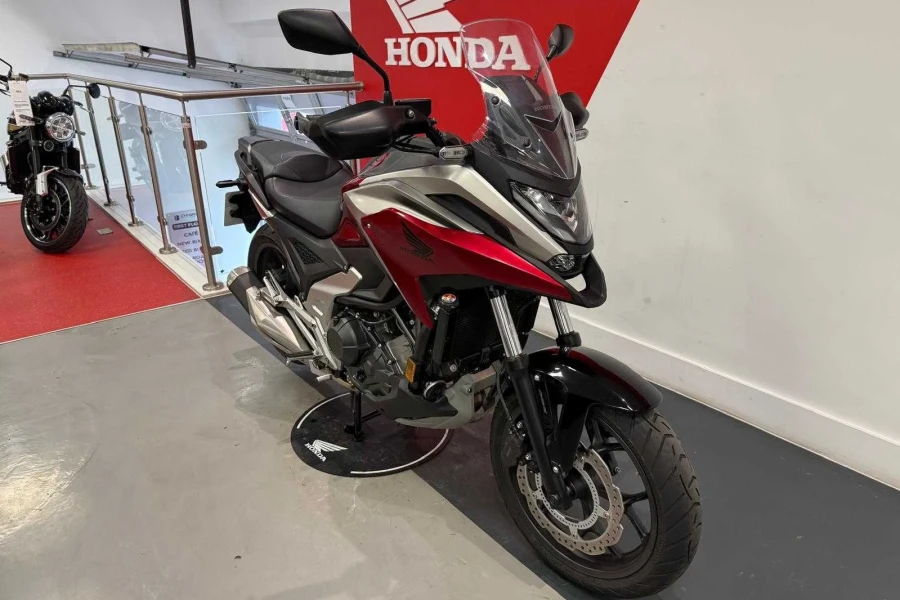 Vehicle Image - 1