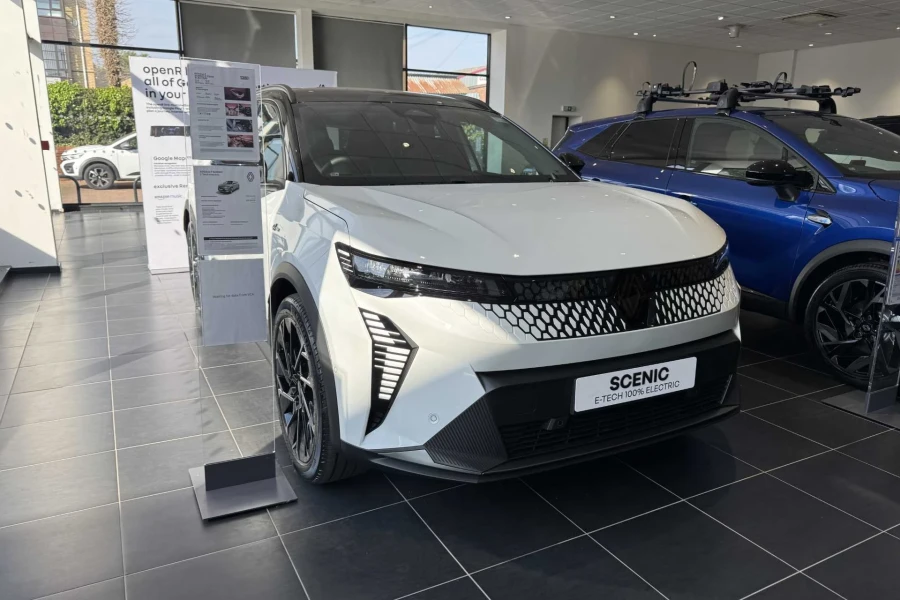 Vehicle Image - 1