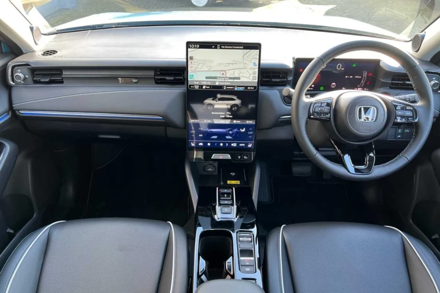 Vehicle Image - 3
