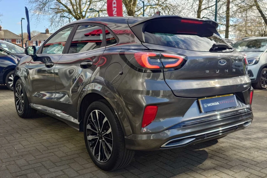Vehicle Image - 2