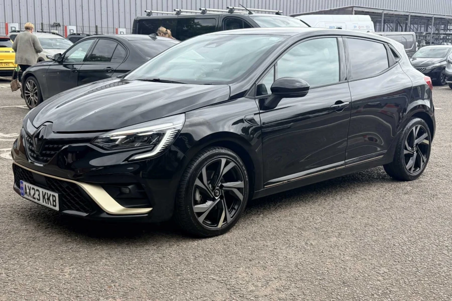 Vehicle Image - 1