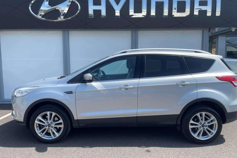 Vehicle Image - 2