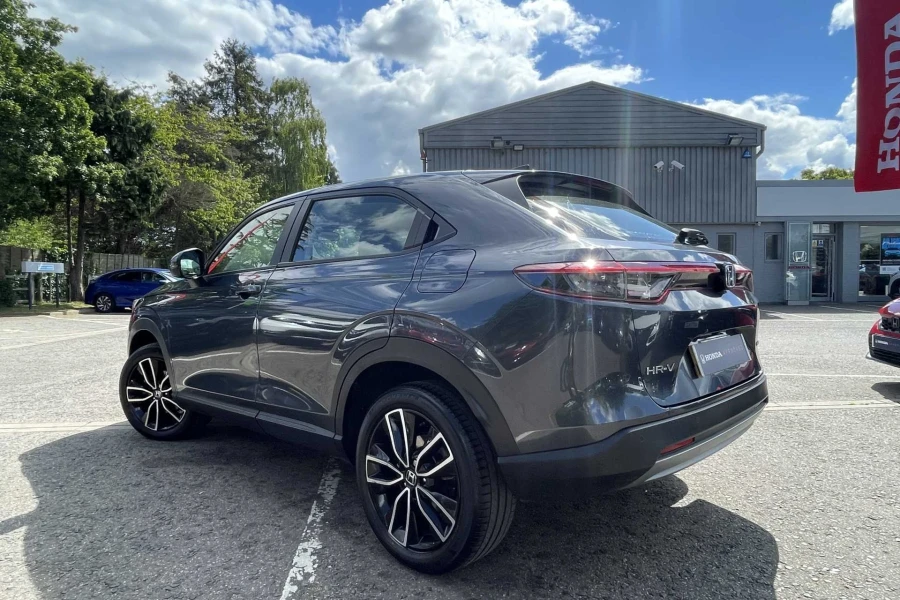 Vehicle Image - 2