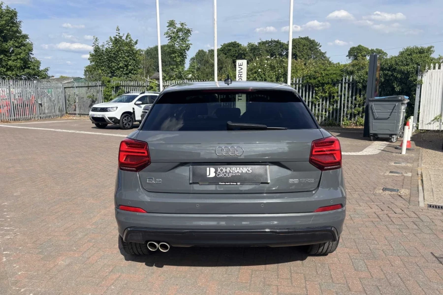 Vehicle Image - 2