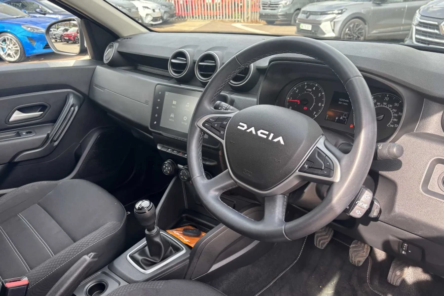 Vehicle Image - 3