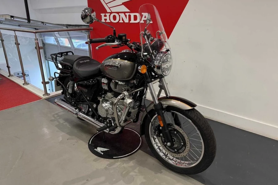 Vehicle Image - 1