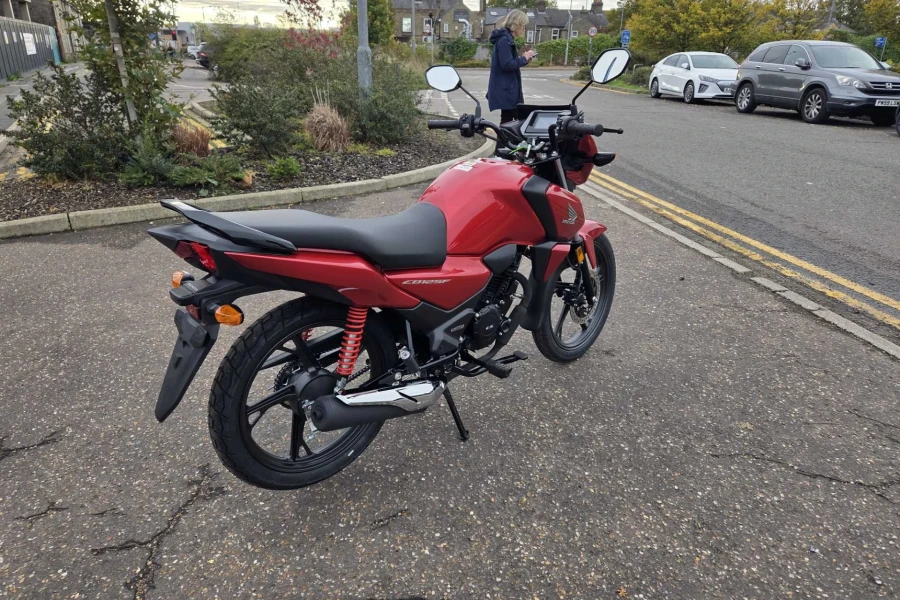 Vehicle Image - 2