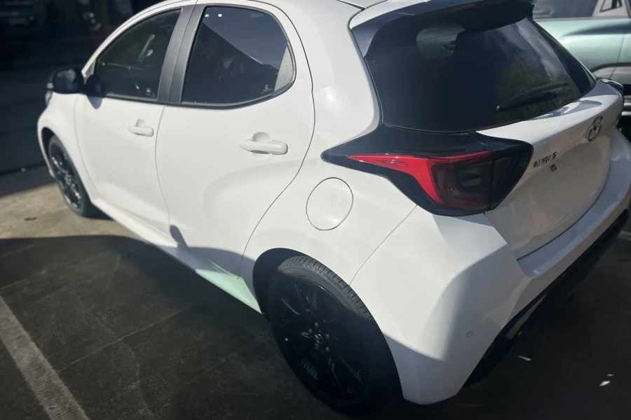 Vehicle Image - 2