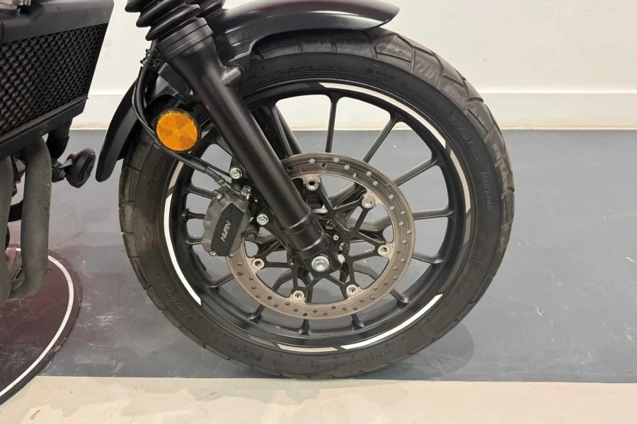 Vehicle Image - 3
