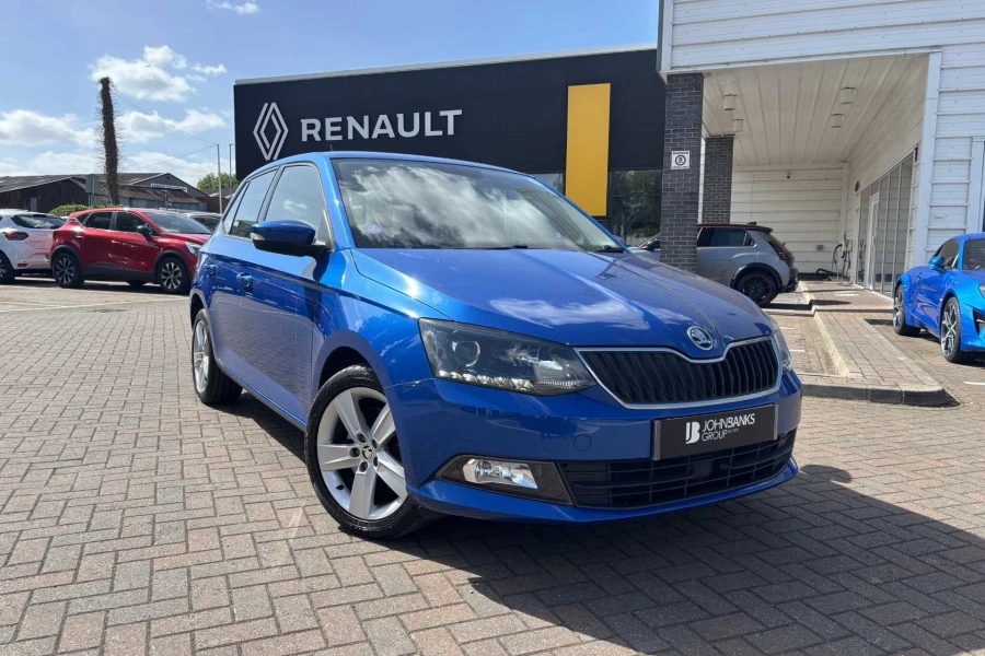 Vehicle Image - 0