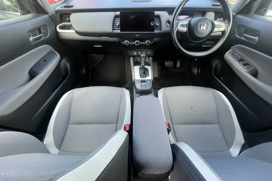 Vehicle Image - 3
