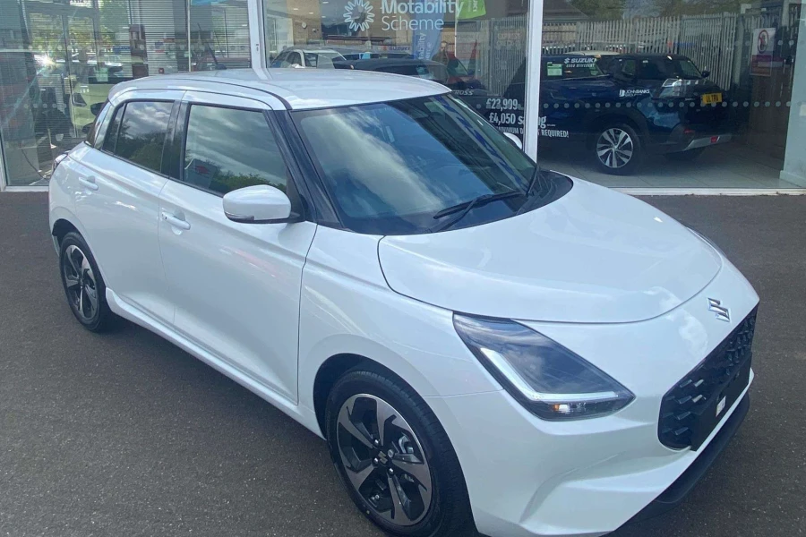 Vehicle Image - 0