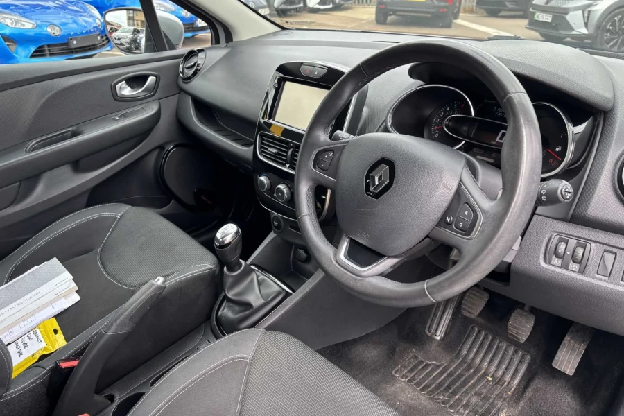 Vehicle Image - 3
